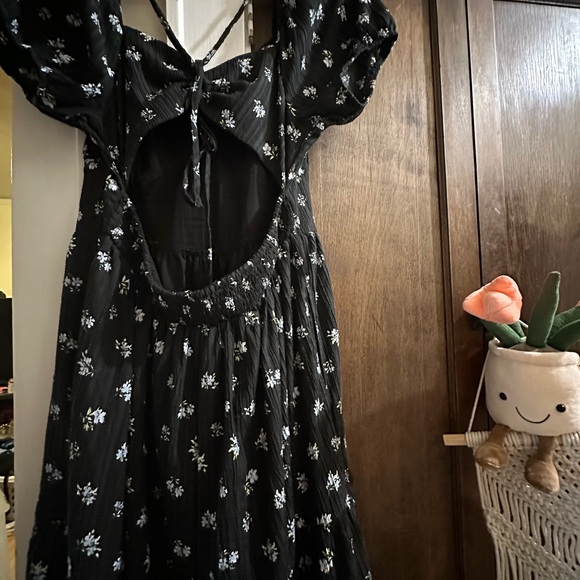 American Eagle XL beautiful flowy dress- fits wonderfully. - Picture 9 of 10